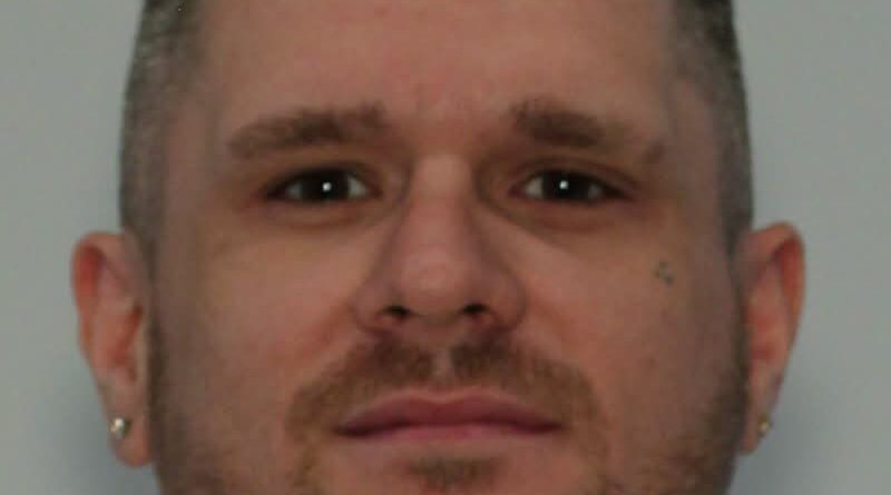 Police Asking for Public’s Assistance in Locating 34 Year Old Man Wanted on Province Wide Arrest Warrant.