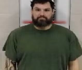 42 Year Old Man Wanted by Police After Parole Revoked.